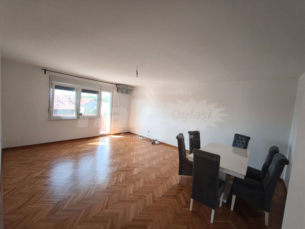 Kompletno renoviran 100m2 — 4