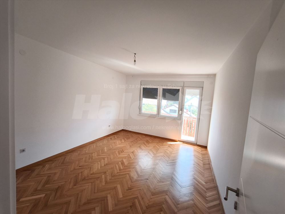 Kompletno renoviran 100m2 — 10