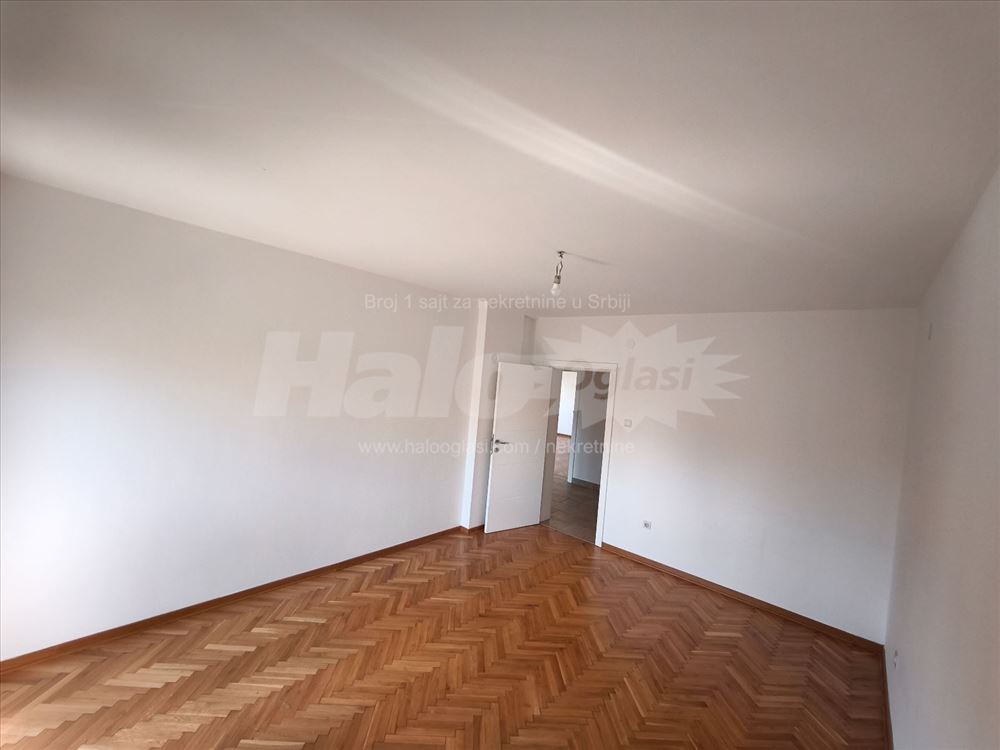 Kompletno renoviran 100m2 — 11