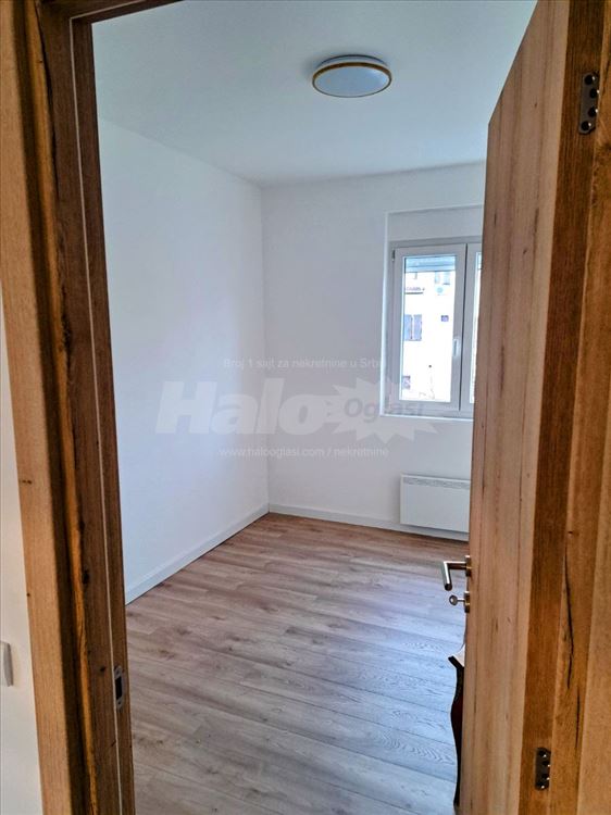 Kompletno renoviran 4.0 74m2 Ledinačka Zvezdara — 6