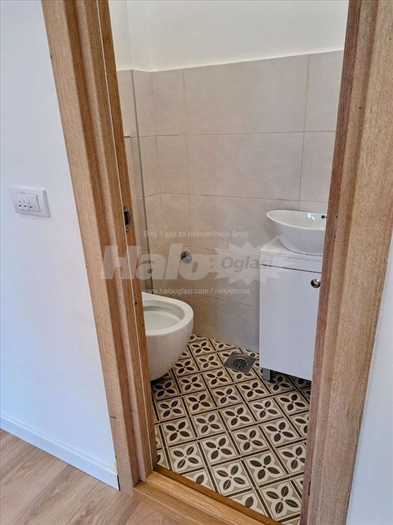 Kompletno renoviran 4.0 74m2 Ledinačka Zvezdara — 11