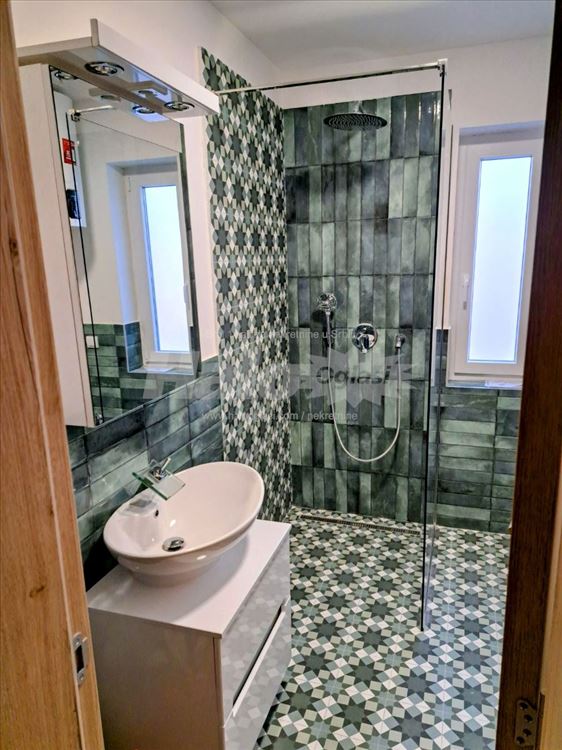 Kompletno renoviran 4.0 74m2 Ledinačka Zvezdara — 12