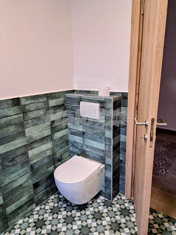 Kompletno renoviran 4.0 74m2 Ledinačka Zvezdara — 13