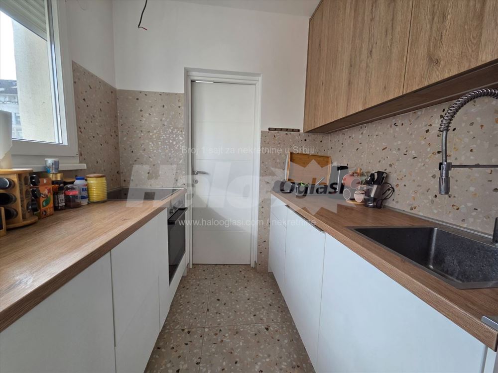 Kompletno renoviran, brzo useljiv — 5