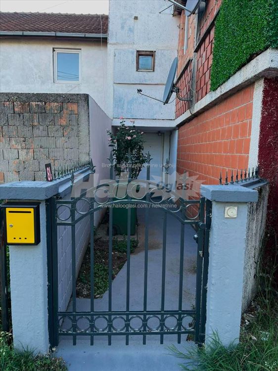 Kompletno renoviran i namešten stan na Altini — 10