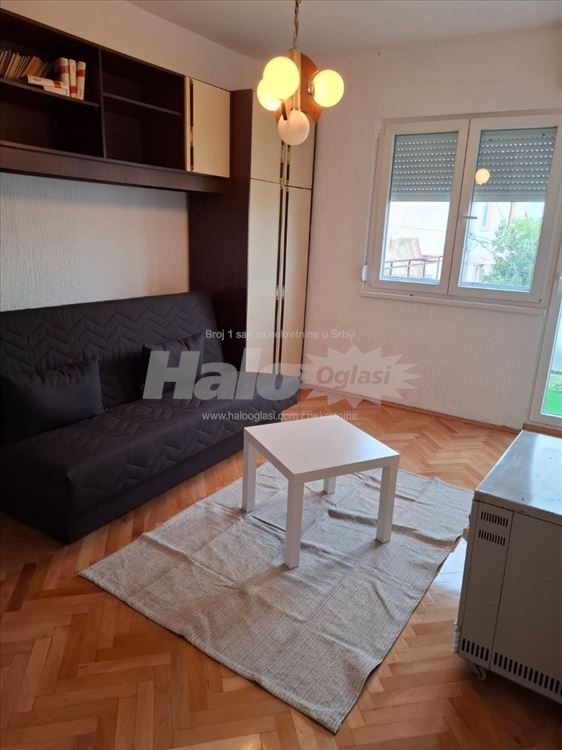 Kompletno sređen trosobni stan — 4