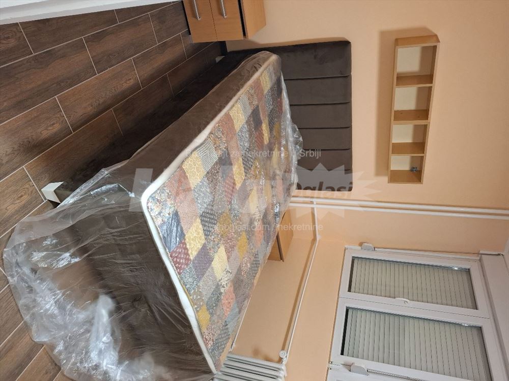 Konjarnik,dvoiposoban stan,52 m2,CG — 2