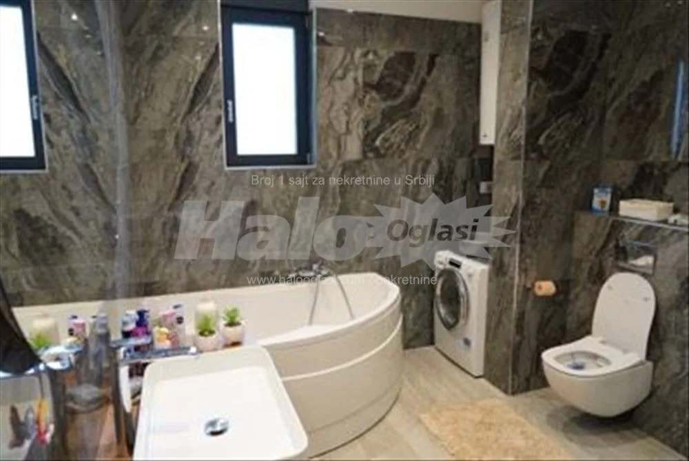 Kosmaj Lux kuća Vrh Kosmaja — 2