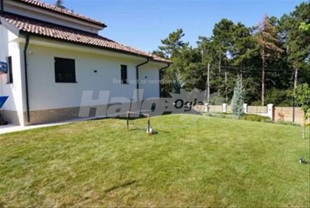 Kosmaj Lux kuća Vrh Kosmaja — 6