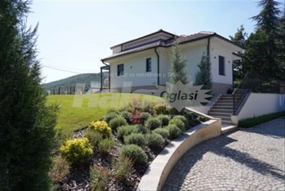 Kosmaj Lux kuća Vrh Kosmaja — 9