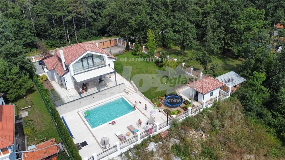 Kosmaj Lux kuća Vrh Kosmaja — 10