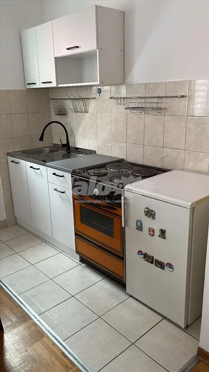 Kotež namešten stan — 3
