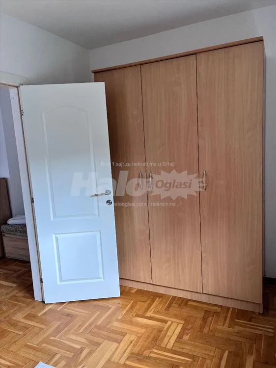 Kotež namešten stan — 12
