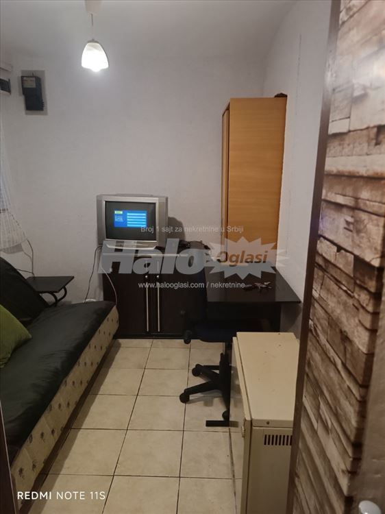 Kraljice natalije garsonjera — 6