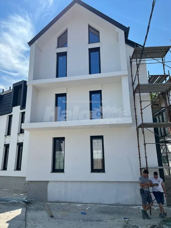 Krnjača 50 m2 jednoiposoban — 2