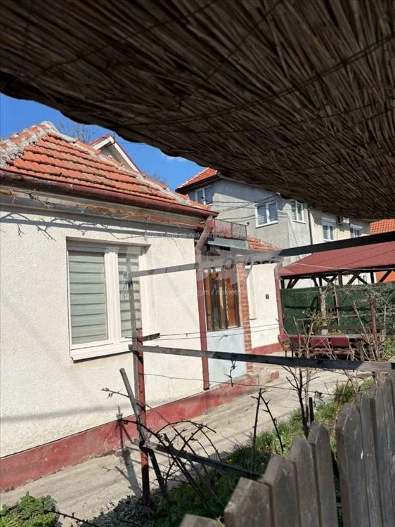 Krnjača, izdajem kuću — 2
