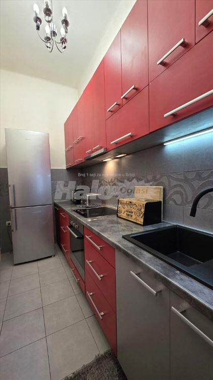 Krunska – Molerova, I, cg, salonac, renoviran — 12