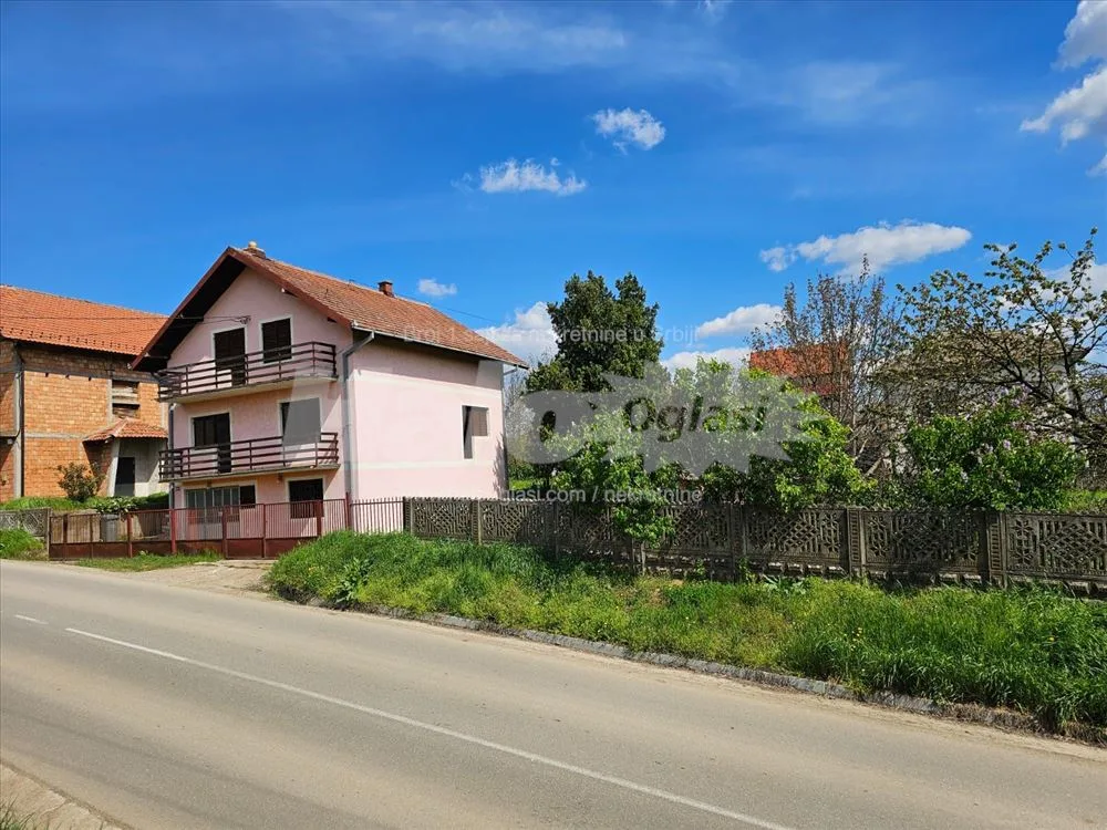 Kuća 345m², 10 ari, 20min do Gazele, 3 ulaza — 4
