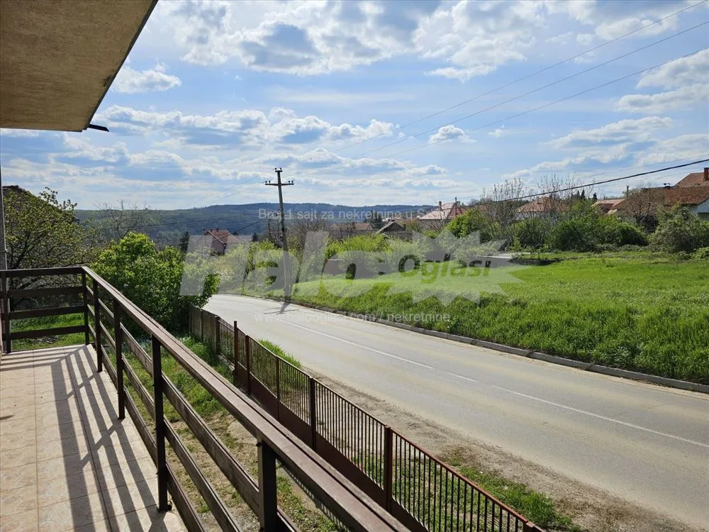 Kuća 345m², 10 ari, 20min do Gazele, 3 ulaza — 12