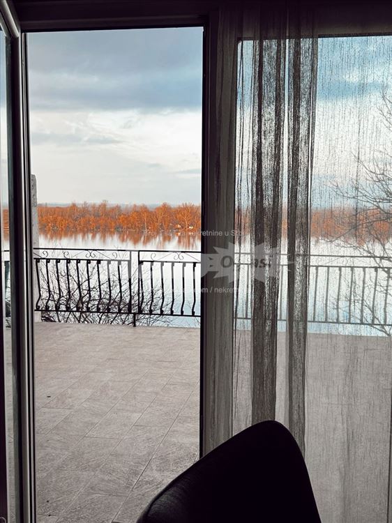 Kuća na Gardošu sa panoramskim pogledom na Dunav — 8