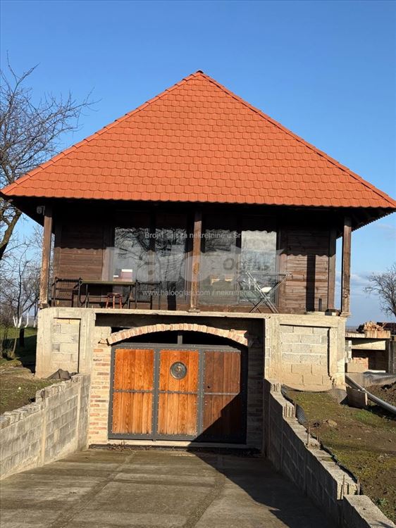 Kuća na obali Dunava — 2