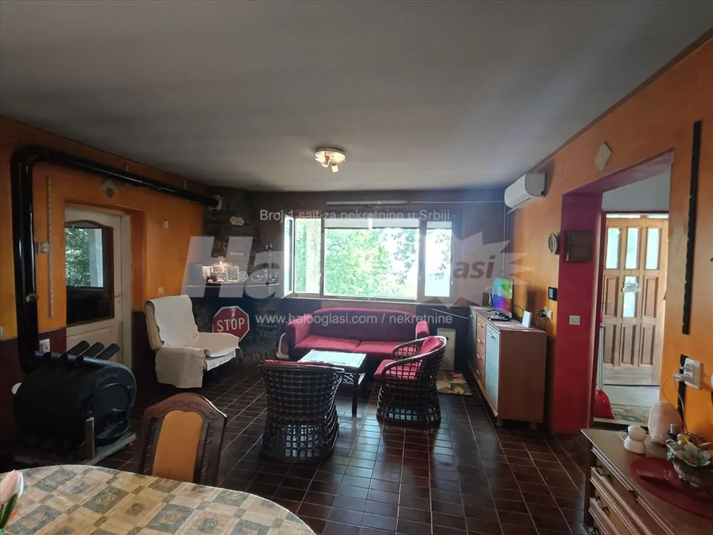 Kuća na vrhu Kosmaja Hitna Prodaja — 9