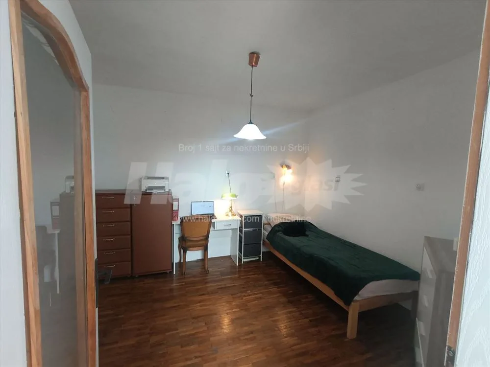 Kuća na vrhu Kosmaja Hitna Prodaja — 12
