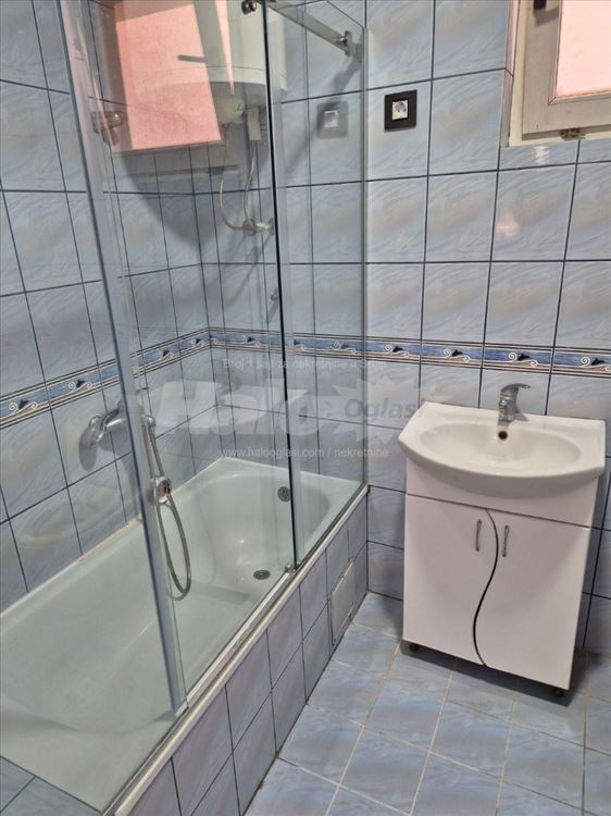 Kuća sa dvorištem — 3