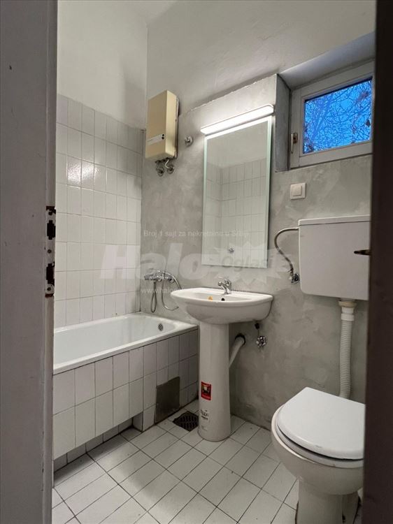 Kuća sa dvorištem u Profesorskoj Koloniji 50m2 — 7