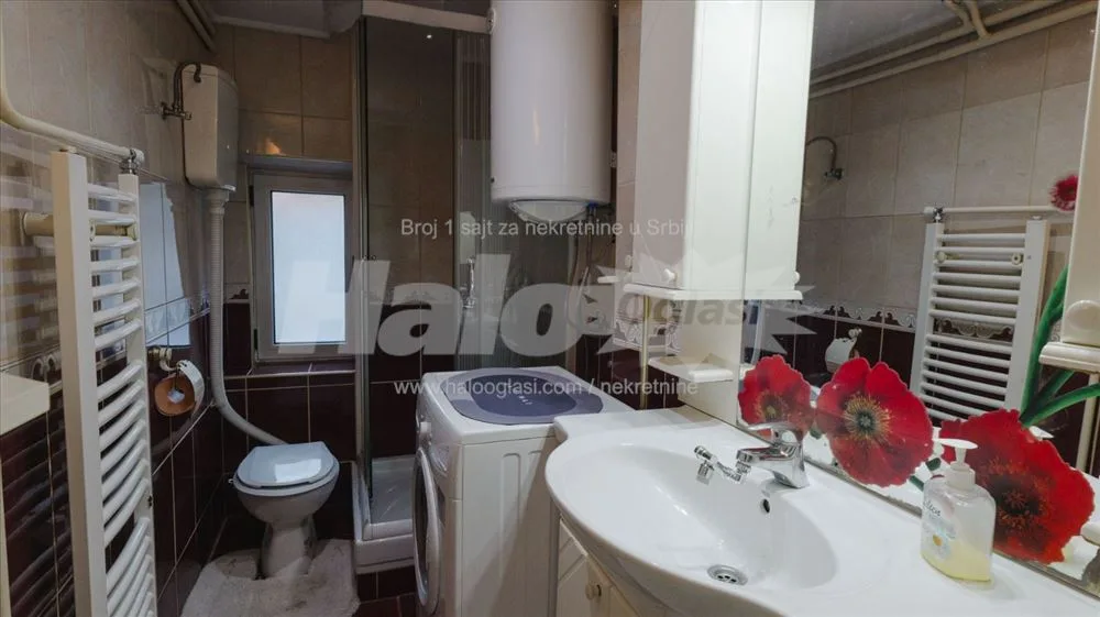 Kuća sa garažom 164m² (video tura u oglasu) — 12