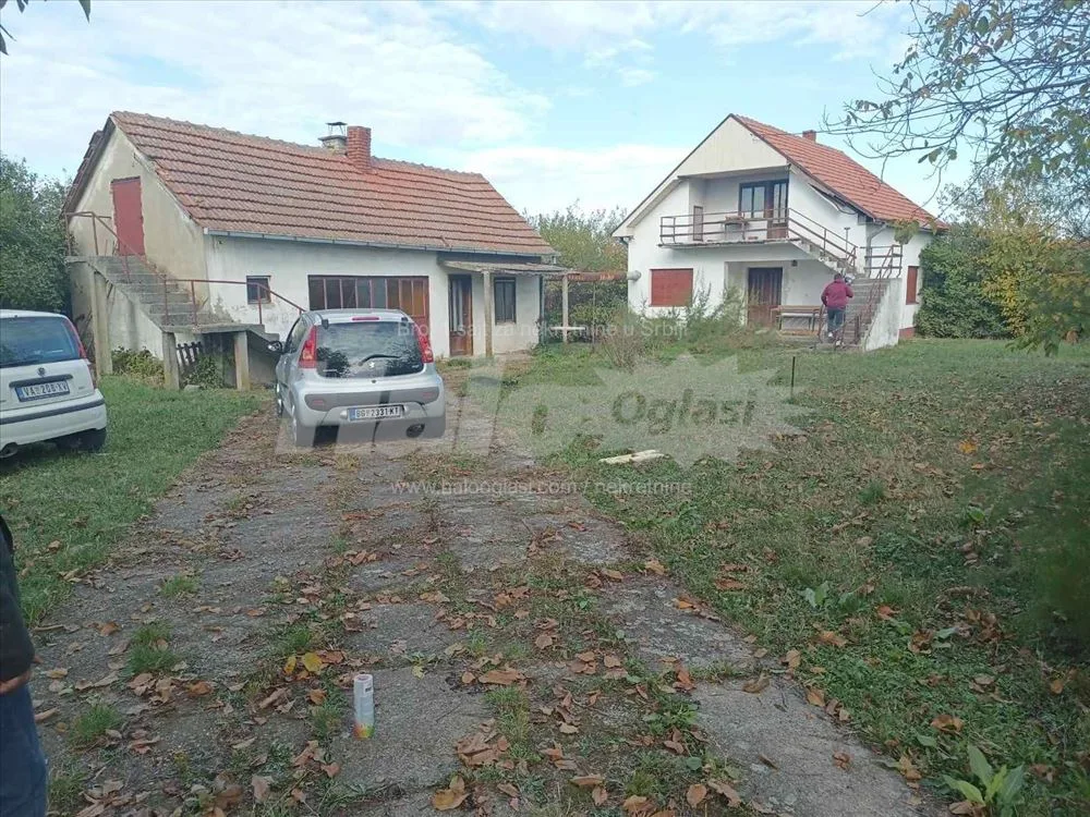 Kuća sa okućnicom na prodaju — 2