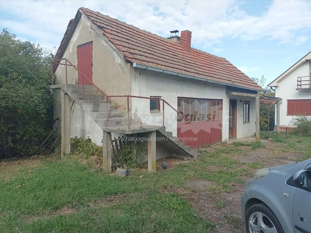 Kuća sa okućnicom na prodaju — 4