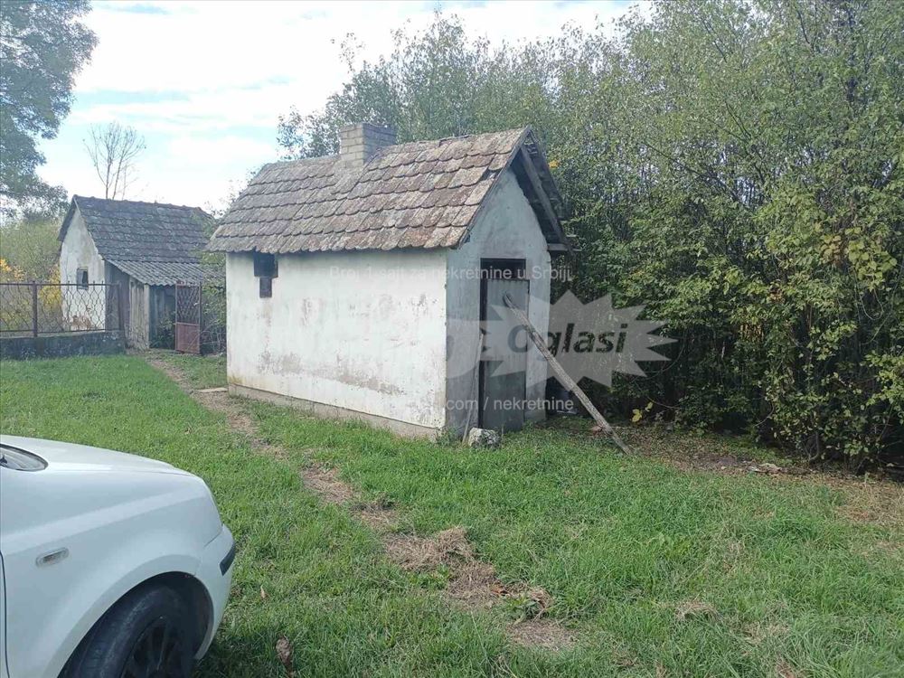 Kuća sa okućnicom na prodaju — 5