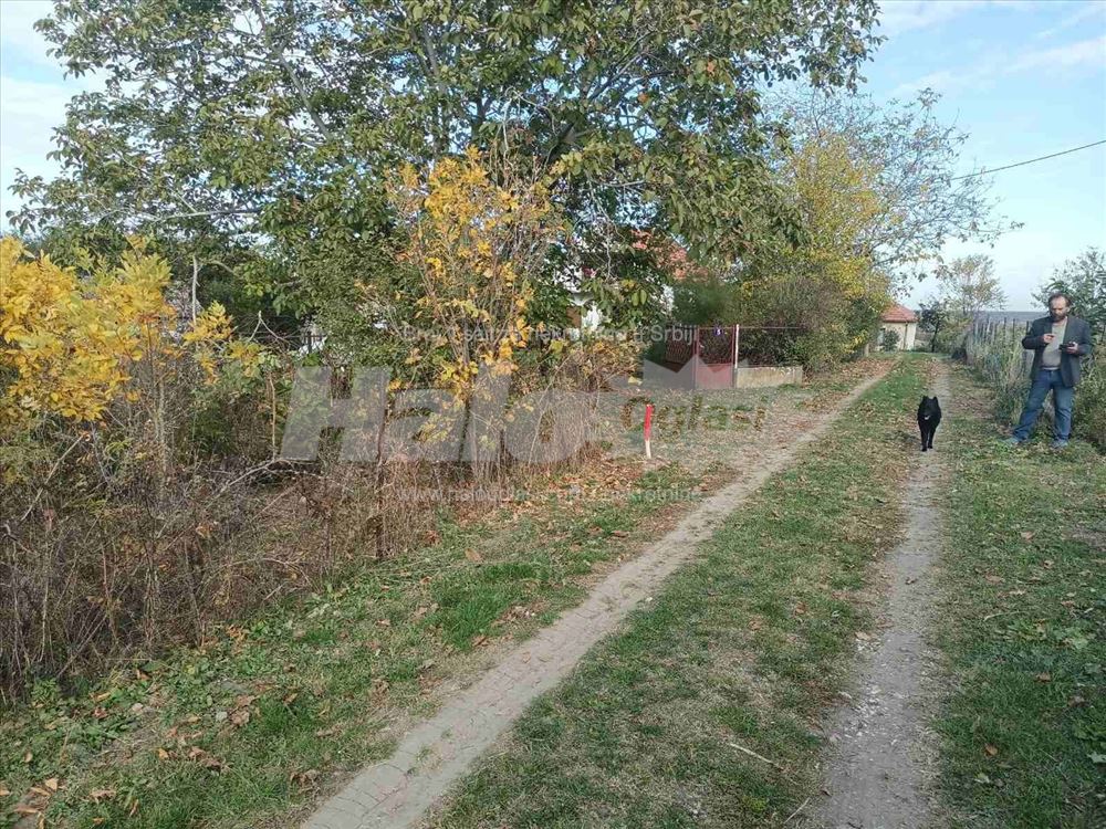 Kuća sa okućnicom na prodaju — 6