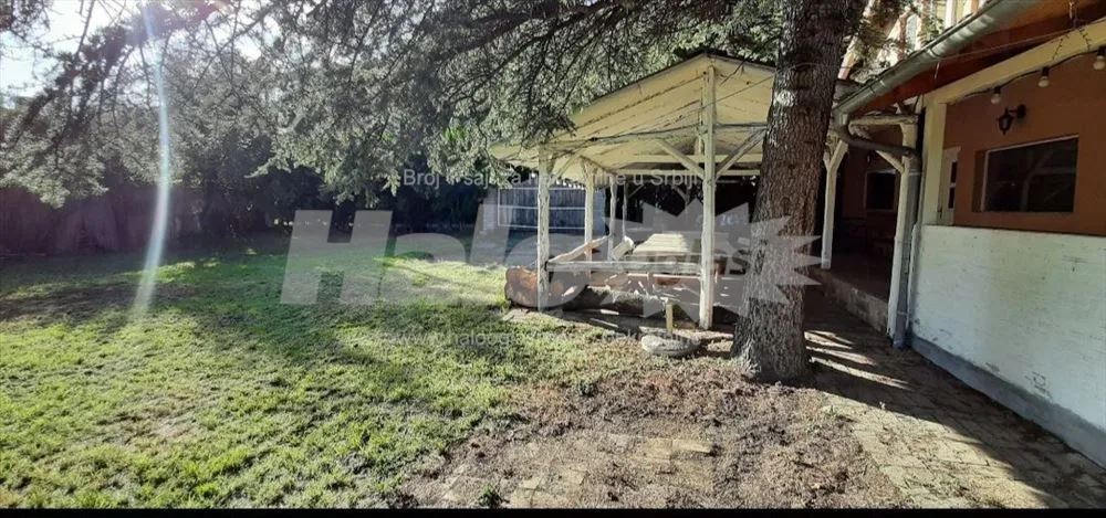 Kuća sa poslovnim prostorom( proslave-igraonica) — 13