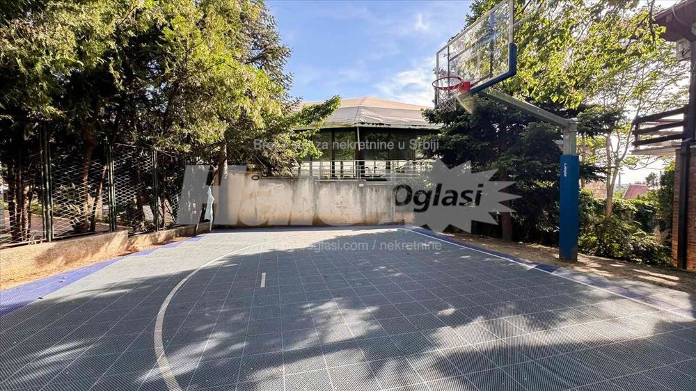 Kuća sa velikim dvorištem na Senjaku — 6