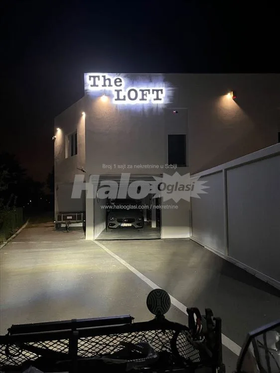 Kuća "The LOFT" 560 m2, na 30 ari placa — 2