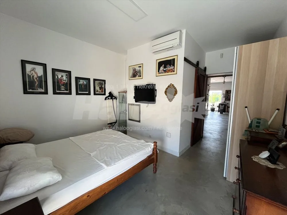 Kuća "The LOFT" 560 m2, na 30 ari placa — 14