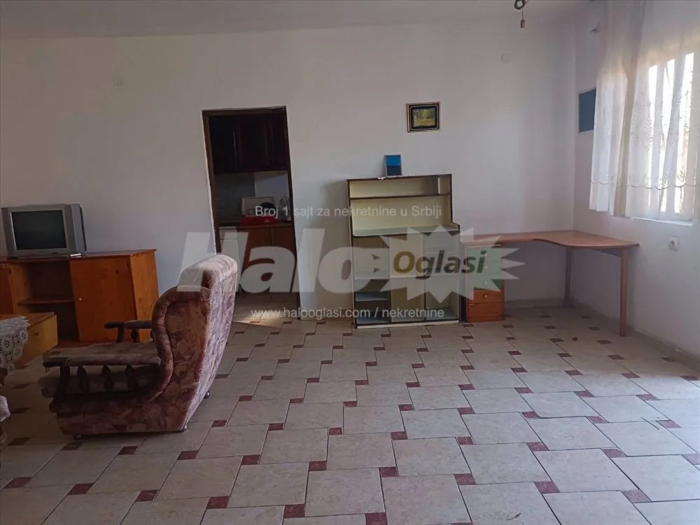 Kuća u Borči, Popova bara, uknjiženo — 14