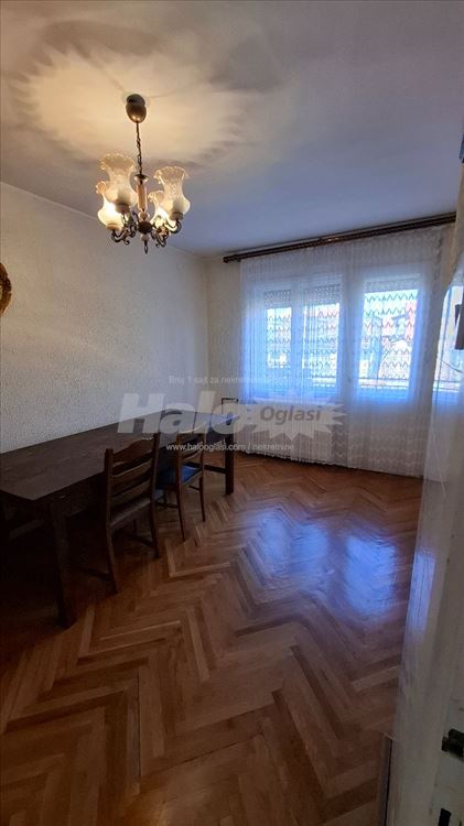 Kuća u mirnom delu Sremčice - PR+P1+PK — 8