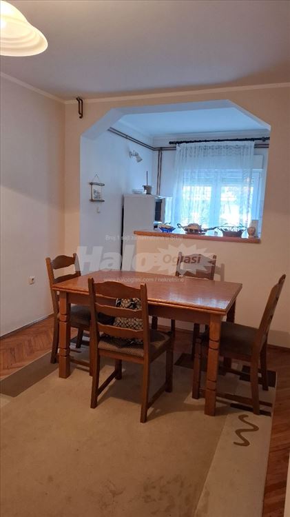 Kuća u mirnom delu Sremčice - PR+P1+PK — 9