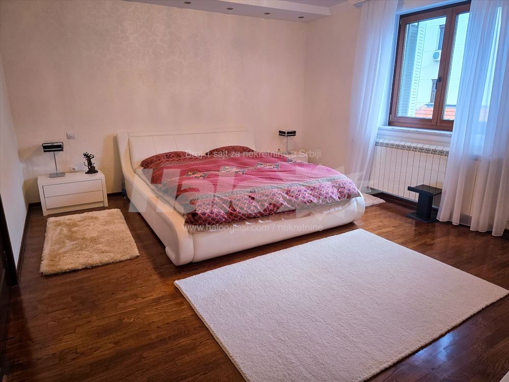 Kuća u nizu na Dedinju u ul Diane Budisavljević — 7