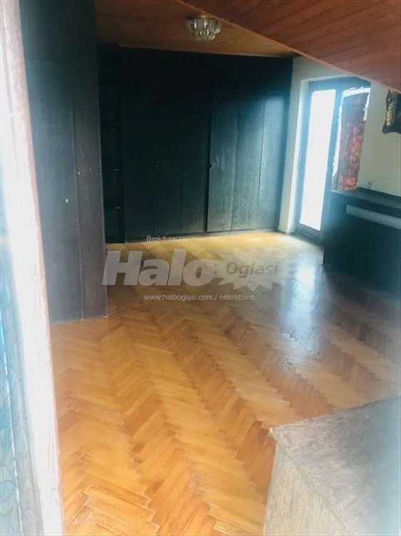 Kuća u podnožju Kosmaja - 493m2 — 11