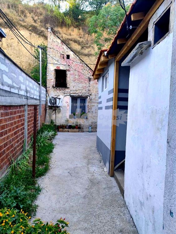 Kuća u strogom centru Zemuna — 12