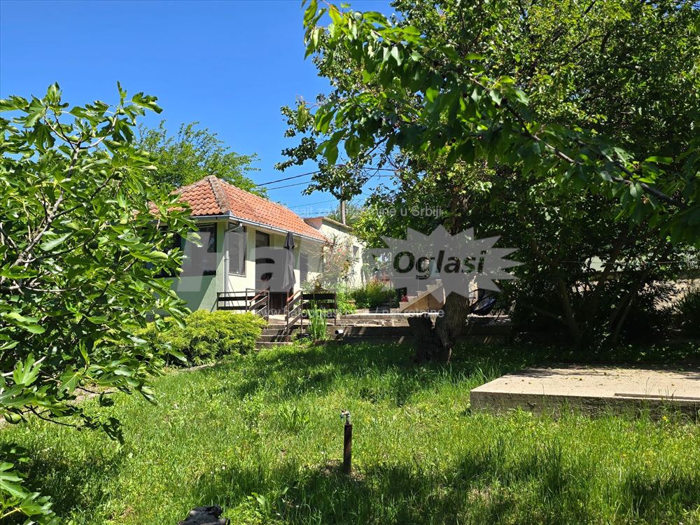Kuća u zelenilu kod Šuplje stene — 3