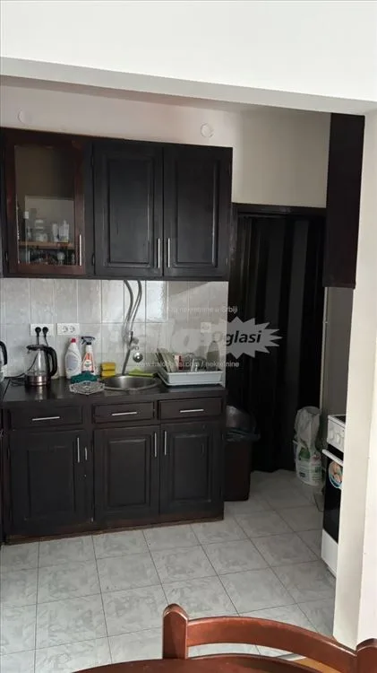 Kuća za 50 radnika Avala 350m2, dvorište 20 ari — 11