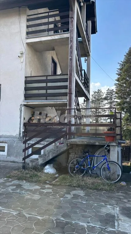 Kuća za 50 radnika Avala 350m2, dvorište 20 ari — 12