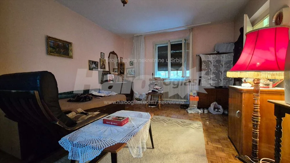 Kuća - Zelena Oaza, blizu centra Surĉina, 5.5 ari — 5