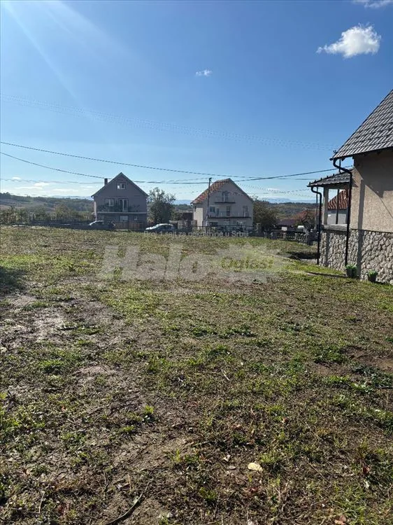 Kuca 160 kvadrata, plac 22,7 ari — 11