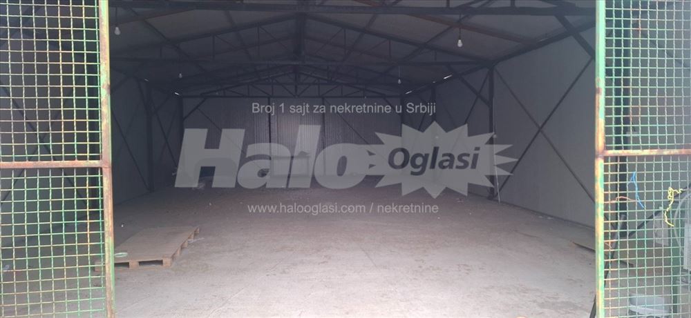 Kuca dva stana i hala za izdavanje — 4